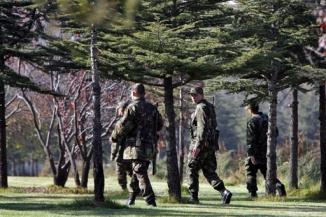 Des soldats turcs, patrouillant à Ankara, en novembre 2006.